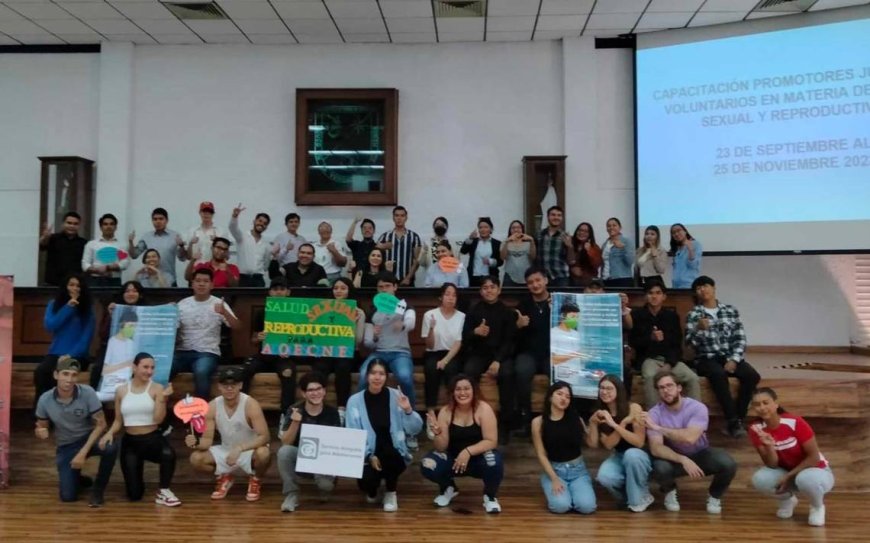 Capacitan a jóvenes en salud sexual y reproductiva