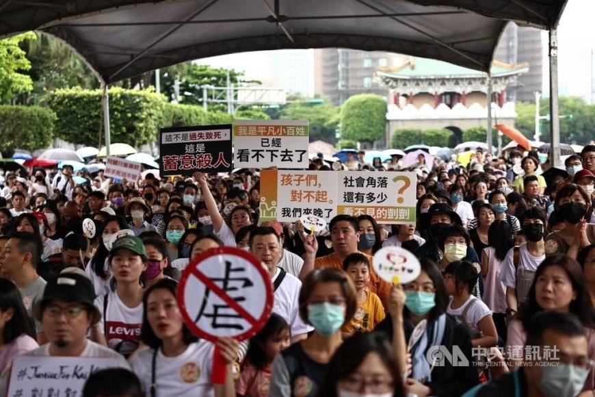 Hundreds of protesters in Taipei call for better child protection – Focus Taiwan